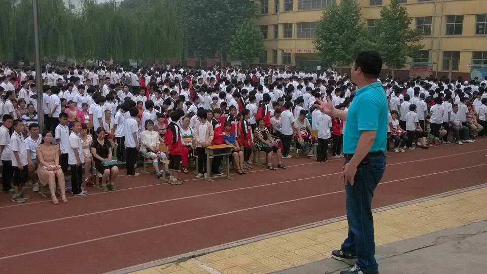 為進(jìn)一步提高學(xué)校學(xué)生家長的教育教育理念，提高孩子學(xué)習(xí)動力。